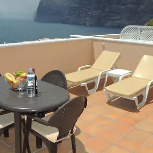 Romantic Retreat With Marine View Apartment